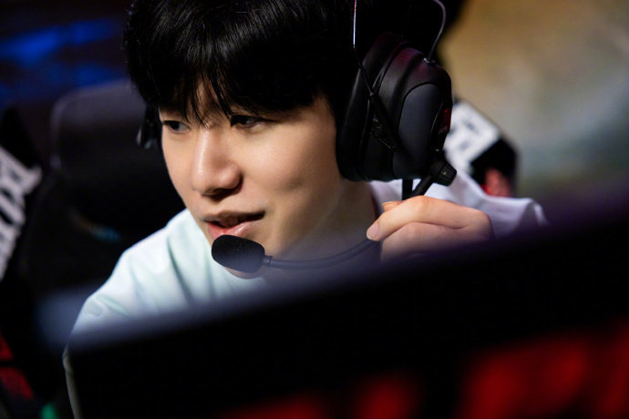 发底线球的 发底线球的